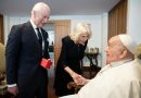 Le roi Charles III va prier avec le pape au Vatican, une première