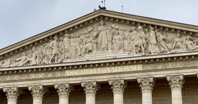 Lecornu échappe de peu à la censure et va pouvoir s’atteler au budget