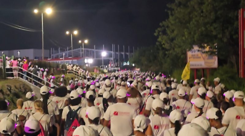 Les Foulées du Ruban Rose 2025 : plus de 10 000 participants mobilisés contre le cancer du sein en Guadeloupe