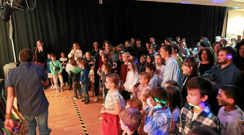 Les Vinyl lovers ont fait danser les « salles mômes », à Guidel