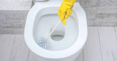 Les agents d’entretien l’utilisent en secret pour des toilettes impeccables, sans la moindre trace jaune