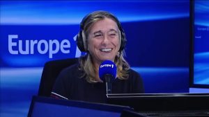 Les chaînes d'info en continu : la course à l'audience