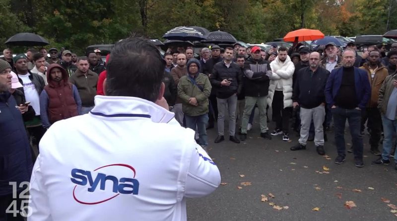 Les chauffeurs d'Uber manifestent à Zurich face à des revenus trop bas | RTS