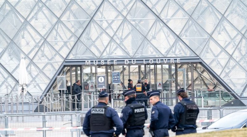 "Les deux suspects ont partiellement reconnu les faits" : la procureure de Paris donne des précisions sur le vol des bijoux du Louvre