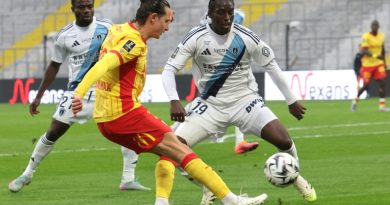 Ligue 1: Lens sur sa lancée, Lille plombe Nantes