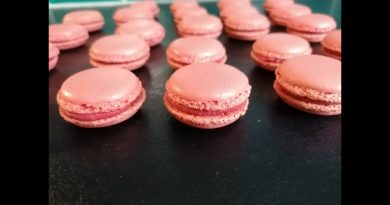 Macarons framboise : délicieuse meringue française.