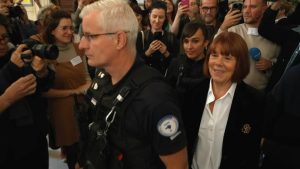 Mazan : Gisèle Pelicot saluée après avoir confronté l'accusé