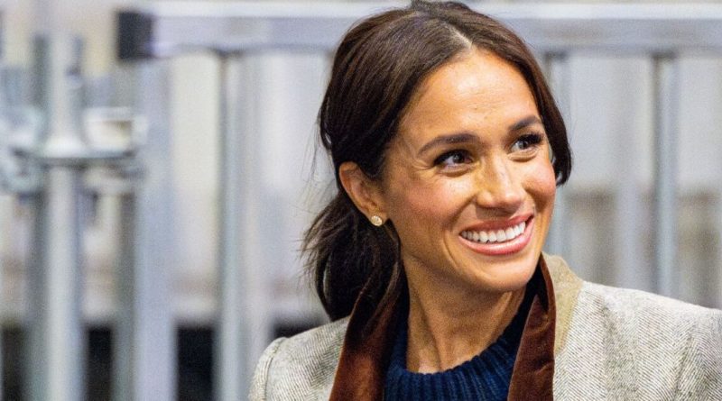 Meghan Markle : son look pour sa première apparition à la Fashion week de Paris divise l’opinion