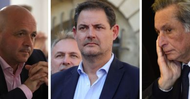 Municipales 2026 à Arles : De Carolis, Union de la gauche, RN... un silence stratégique avant la tempête électorale