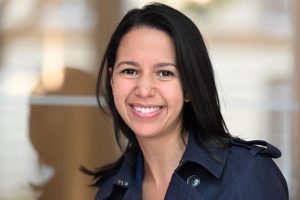 Naïma Moutchou, une ancienne avocate ministre des Outre-mer
