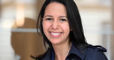 Naïma Moutchou, une ancienne avocate ministre des Outre-mer