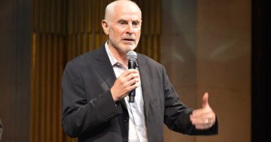Paris rend un vibrant hommage à Jacques Martial