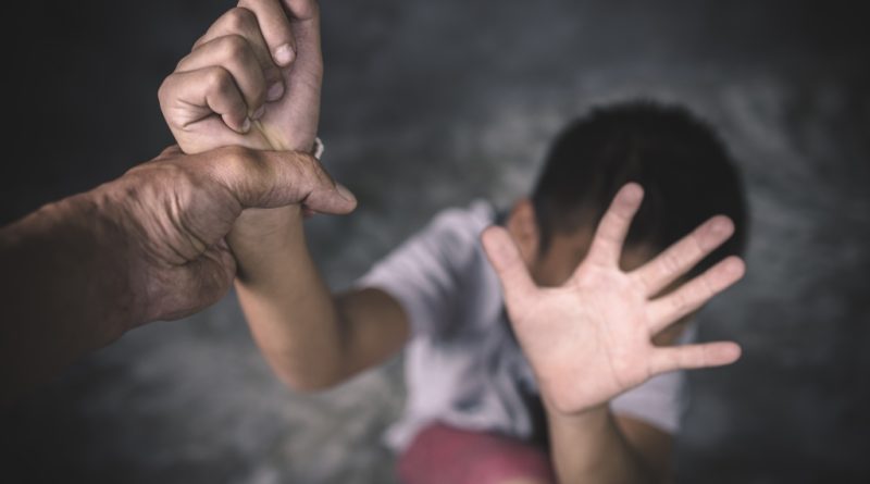 Pédocriminalité: un nouveau dispositif écarte 1.700 personnes des métiers de l'enfance