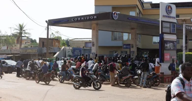 Pénuries d'essence, blocus : au Mali, Bamako sous pression des djihadistes