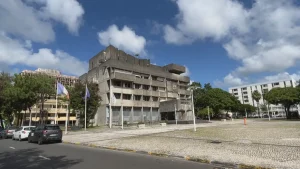 Pointe-à-Pitre, l’exemple d’une ville centre en décroissance urbaine