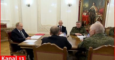 Poutine assure à ses généraux : 'Nous contrôlons l'initiative en Ukraine'