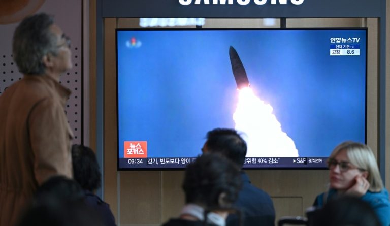 Pyongyang tire des missiles balistiques, à une semaine d'un sommet international en Corée du Sud