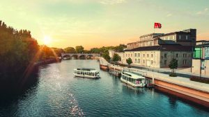 Cognac : un voyage au cœur des grandes maisons de spiritueux et de la gastronomie