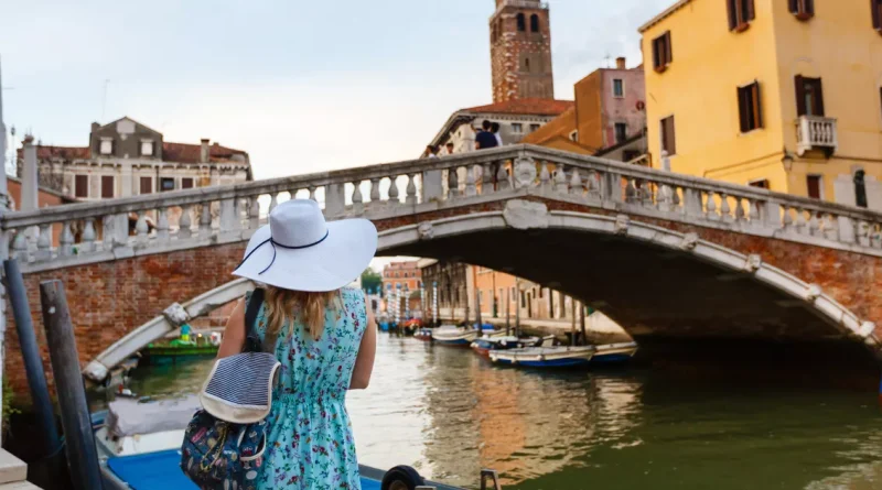 «Quand Google Maps dit ‘allez tout droit’ mais que tu es à Venise» : une touriste finit dans le canal à cause de son GPS