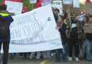Quelque 4000 fonctionnaires fribourgeois se sont mobilisés mercredi contre les coupes budgétaires