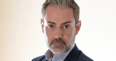Réaliser des contrats d’escrow avec le compte R