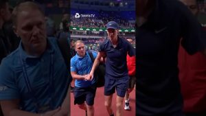 Retraite douloureuse de Sinner face à Griekspoor 🤕