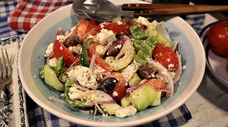 Salade Grecque : Fraîcheur et Saveurs de l'Été !