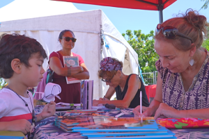 Salon du livre : comment susciter la curiosité des jeunes ?