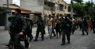 Scènes de guerre à Rio: 64 morts dans son opération policière la plus meurtrière