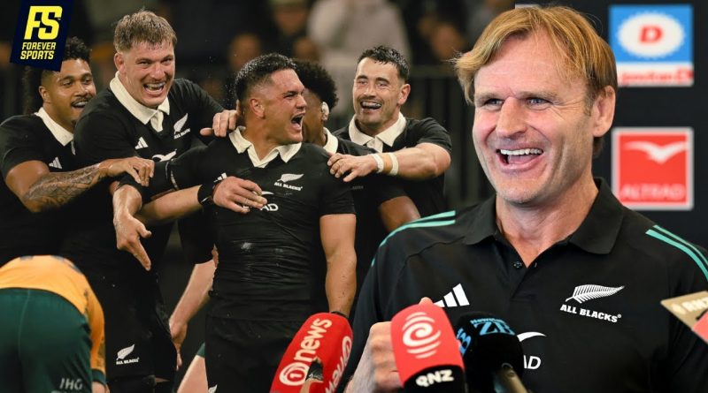 Scott Robertson réagit à la victoire des All Blacks sur les Wallabies