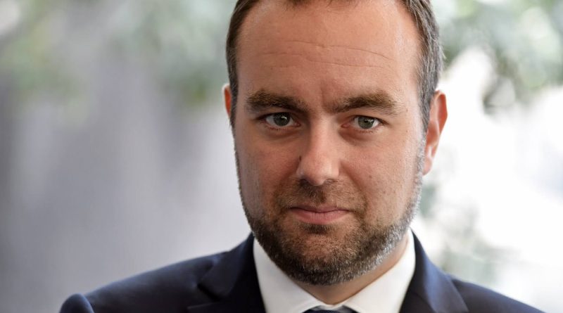 Les élus locaux réagissent aux nominations du gouvernement de Sébastien Lecornu.