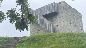 Sermur au Moyen Âge était l’une des cinq châtellenies de Combrailles. - ici