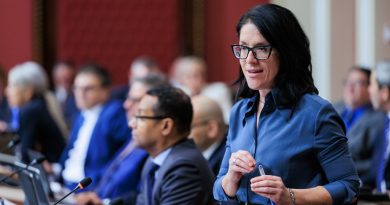 Sonia LeBel n’a pas l’intention de changer le système à trois vitesses