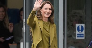 Tailleur et pull fin coordonné : Kate Middleton adopte le total look vert pistache, la teinte la plus gourmande de l'automne - Elle
