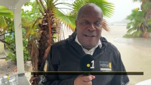 Tempête Jerry : un homme porté disparu après l'inondation de sa voiture