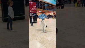 Un Talent Éblouissant en Breakdance : Killasebi en Action