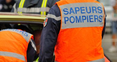 Un automobiliste perd le contrôle de sa voiture et finit dans un poteau électrique à Sandillon
