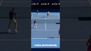 Un enchaînement époustouflant derrière le dos ! 🤩