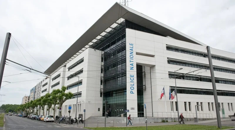 Le PS appelle Macron à nommer un Premier ministre « issu de la gauche »