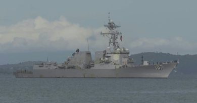Un navire de guerre américain prend amarre à Trinité-et-Tobago, face au Venezuela