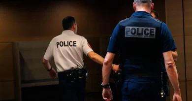 Policiers. @Hugo LAUBEPIN