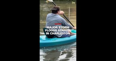 Une tempête majeure inonde les rues de Charleston