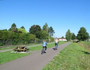 Véloroute des Thermes : un circuit à faible trafic de 55 km de Forges-les-Eaux à Rouen en vélo