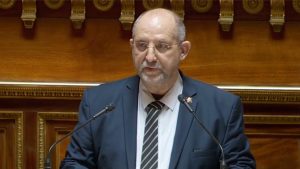 Stéphane Fouassin plaide pour le Wolbachia pour enrayer la progression du Chikungunya