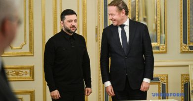 Volodymyr Zelensky et David van Weel discutent de la production de drones, du soutien à l’énergie et de la poursuite des crimes de guerre