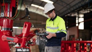 Vous devez être titulaire d'un BEP en électromécanique avec une expérience en milieu industriel - ici