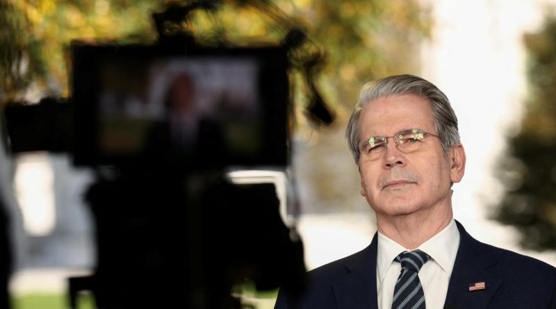 Washington sanctionne les géants pétroliers russes, la rencontre Trump-Poutine annulée | RTS
