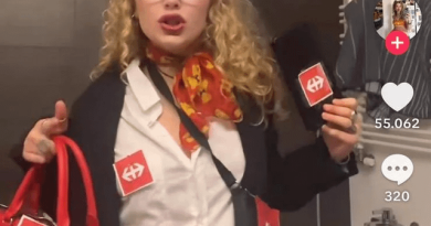 What's everyone dressing up as this year? I'm going as the Ice King from Adventure Time, to accompany Marcelline and Finn on their trick or treating, what about you?