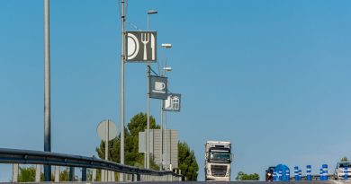 Les restaurants pour chauffeurs routiers : un aperçu des 'Routiers' en 2023 - RTBF Actus