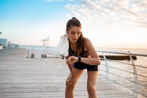 Guide pour choisir la montre bien-être adaptée aux femmes